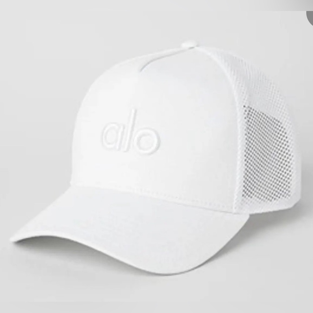 ALO Yoga District Trucker Hat, WHITE NWT - Picture 2 of 4